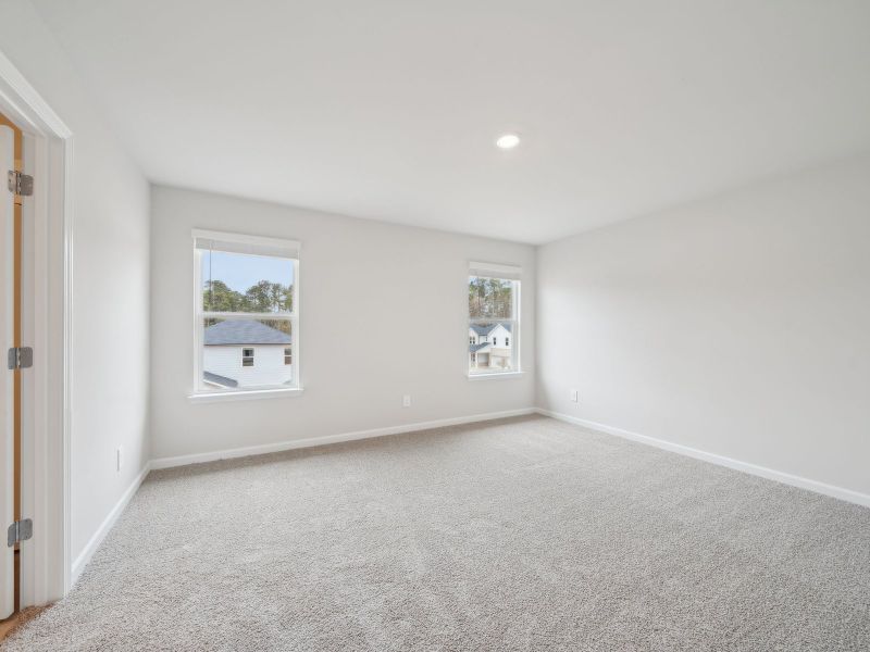 Spacious, unfurnished interior of a new home in Hemingway - Reserve Series, Cumming (Image 19).