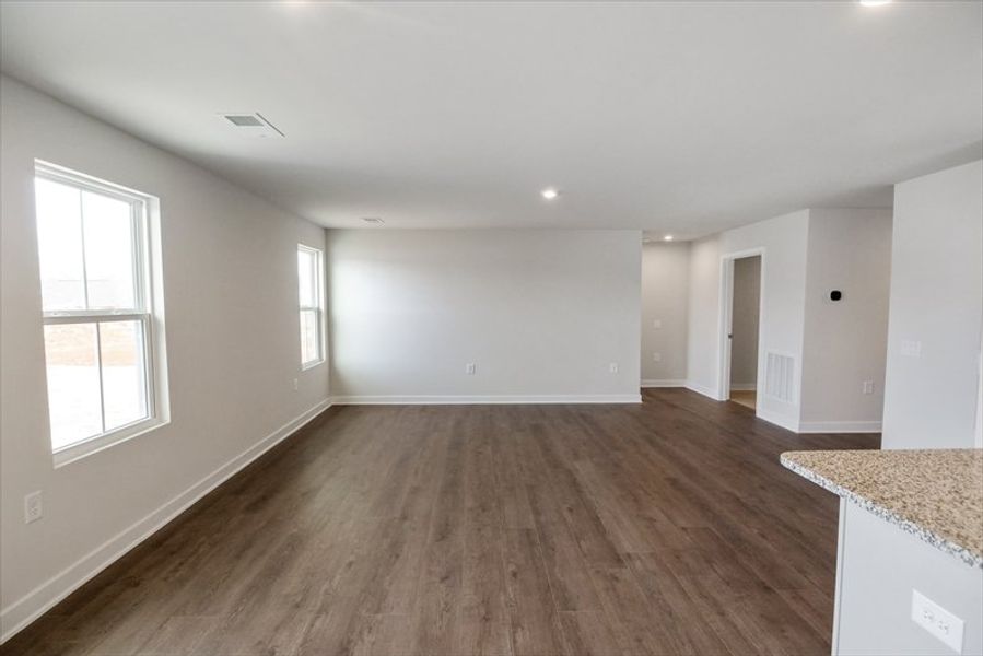 Spacious, unfurnished interior of a new home in Waverly Springs, Woodruff (Image 20). Spacious, unfurnished interior of a new home in Waverly Springs, Woodruff (Image 20).
