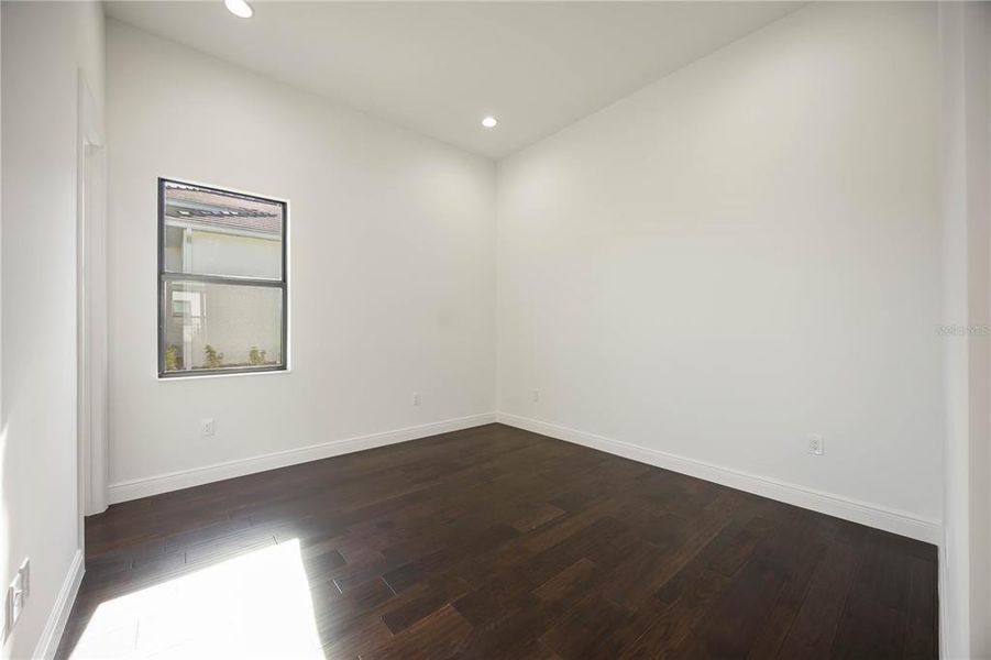 Spacious, unfurnished interior of a new home in , Sarasota (Image 21). Spacious, unfurnished interior of a new home in , Sarasota (Image 21).