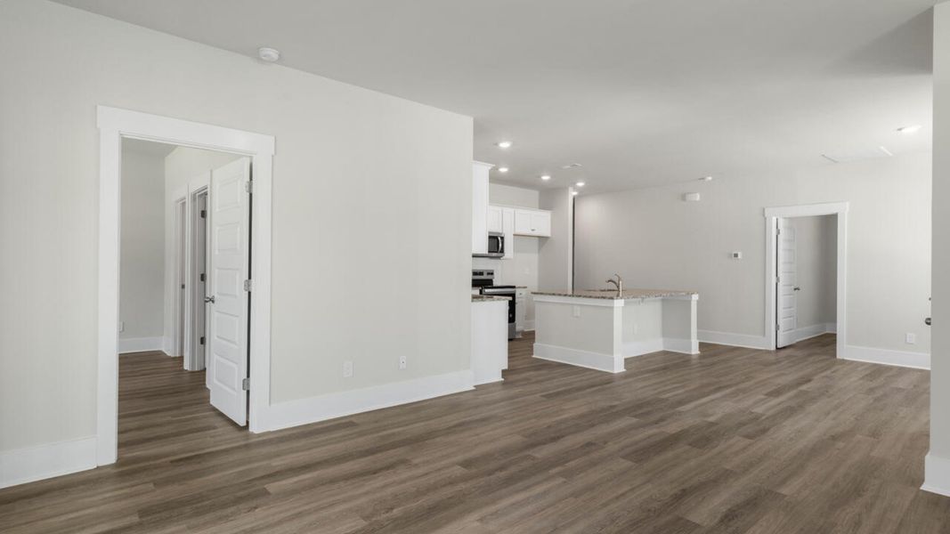 Spacious, unfurnished interior of a new home in Indigo Preserve Townhomes, Leland (Image 15).