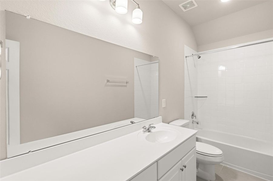 Note: Sample product photo. Actual exterior and interior selections may vary by homesite. Photo may be virtually staged
