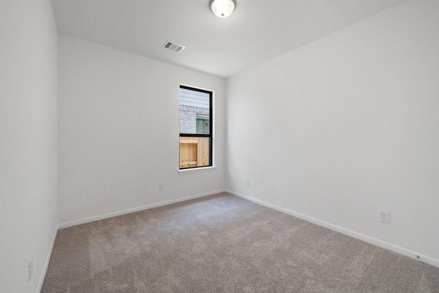 Spacious, unfurnished interior of a new home in Spring Creek Trails, Magnolia (Image 17).