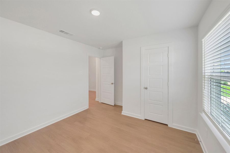 Spacious, unfurnished interior of a new home in Pinewood at Grand Texas, New Caney (Image 24). Spacious, unfurnished interior of a new home in Pinewood at Grand Texas, New Caney (Image 24).