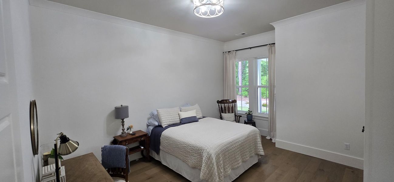 Furnished interior view inside a new home in , Seabrook (Image 17).