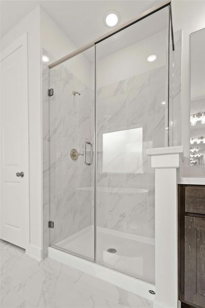 Furnished interior view inside a new home in Kresston - 40', Montgomery (Image 6).