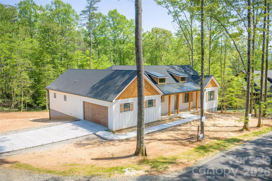 Exterior details and patio area of a home in , Etowah (Image 8).