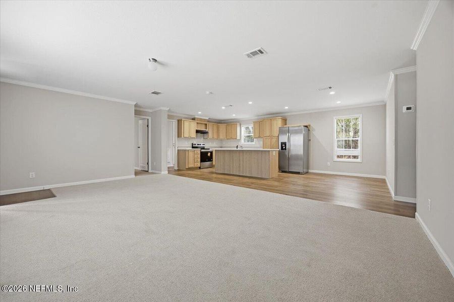 Spacious, unfurnished interior of a new home in , Macclenny (Image 9).
