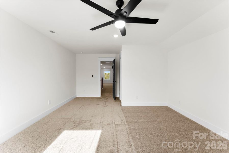 Spacious, unfurnished interior of a new home in , Kings Mountain (Image 35). Spacious, unfurnished interior of a new home in , Kings Mountain (Image 35).