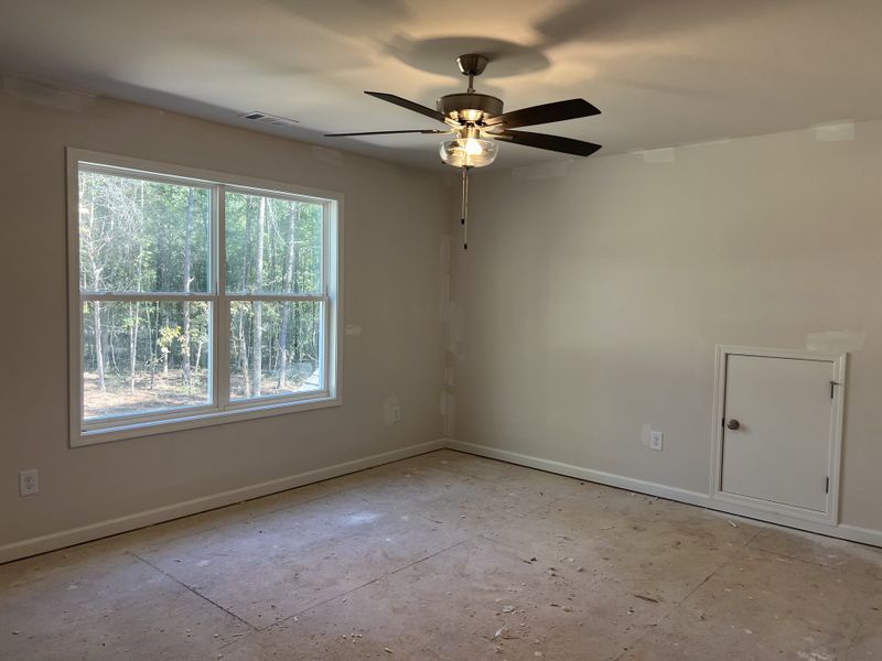 Spacious, unfurnished interior of a new home in Cedar Grove Estates, Concord (Image 8).