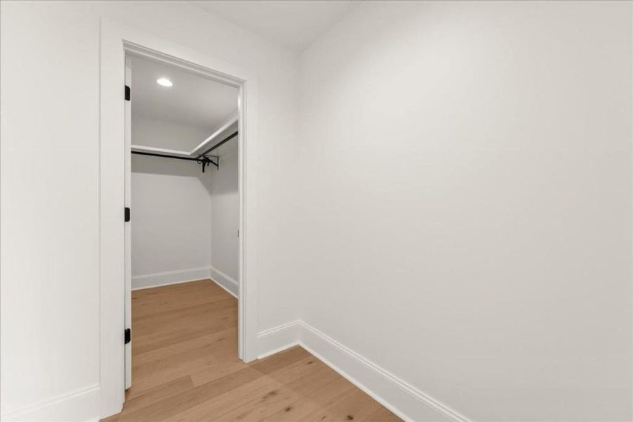 Spacious, unfurnished interior of a new home in , Greensboro (Image 35).