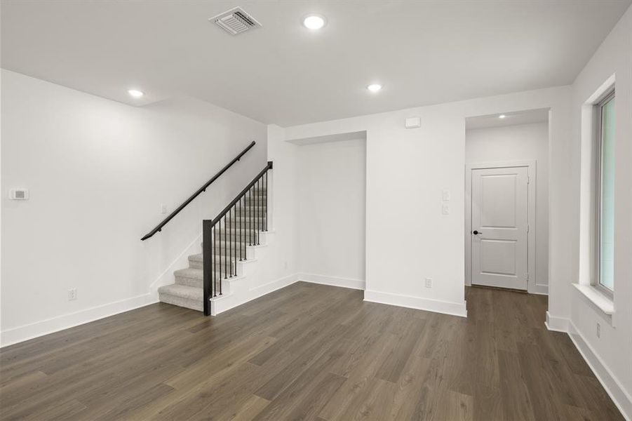 1529 Laurel- Dining-5182 1529 Laurel- Dining-5182