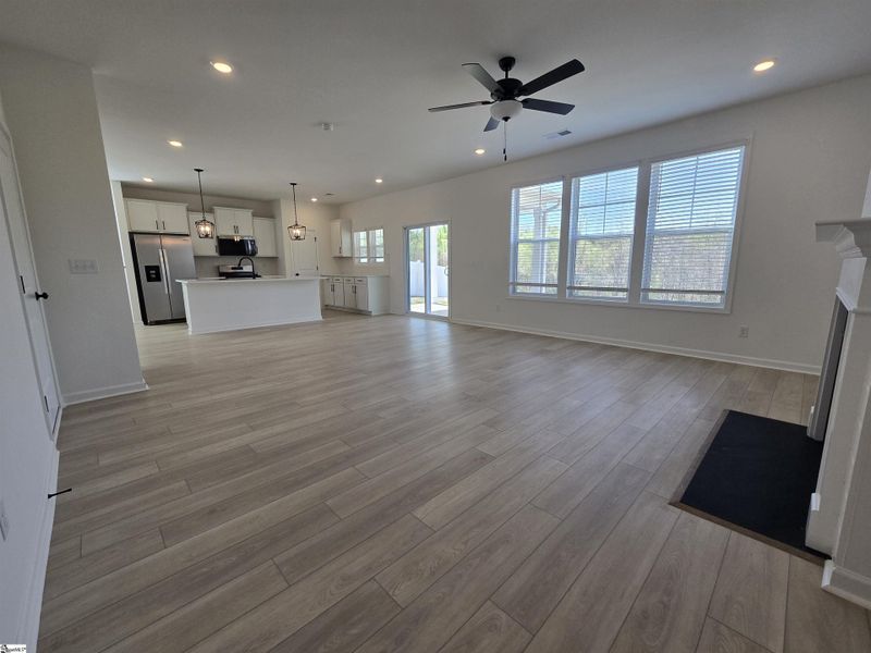 Spacious, unfurnished interior of a new home in Shiloh Trail, Wellford (Image 23).
