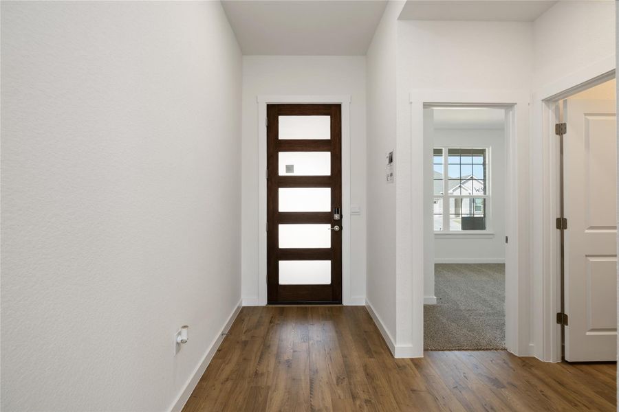 Spacious, unfurnished interior of a new home in Rosenbusch Ranch, Leander (Image 6). Spacious, unfurnished interior of a new home in Rosenbusch Ranch, Leander (Image 6).