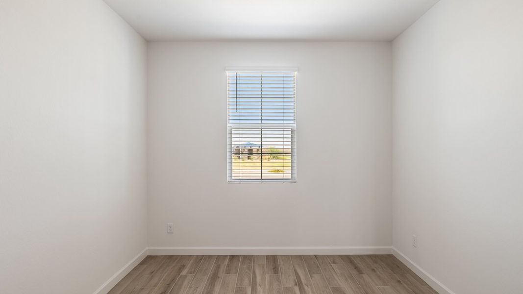 Spacious, unfurnished interior of a new home in Zanjero Pass, Waddell (Image 17).