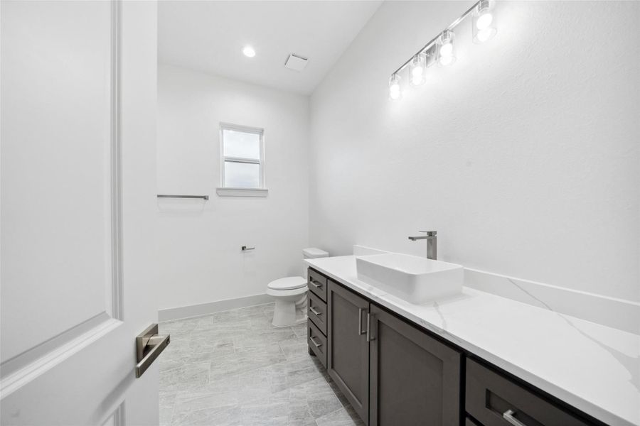 Image 20 of a home in . Image 20 of a home in .