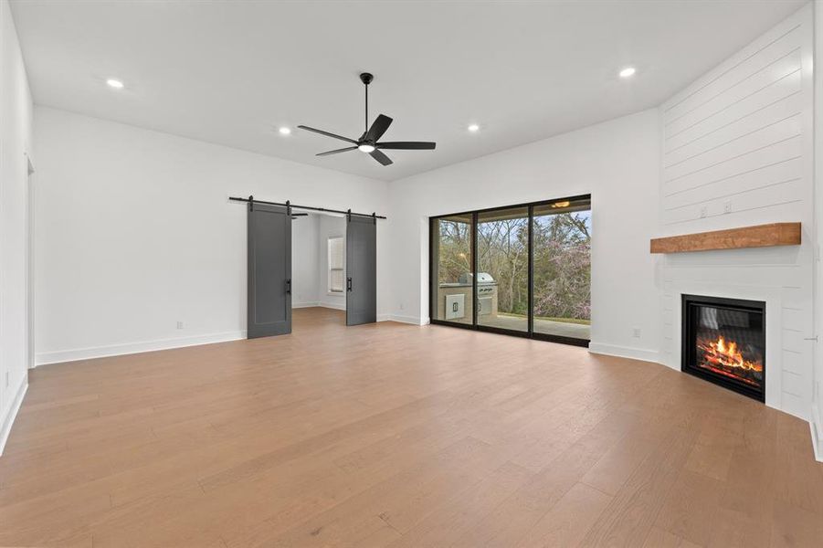 Spacious, unfurnished interior of a new home in , Krugerville (Image 8).