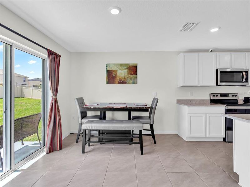 Furnished interior view inside a new home in Sereno, Wimauma (Image 9).