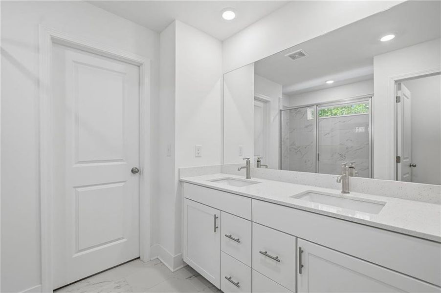 Furnished interior view inside a new home in , Dallas (Image 19).