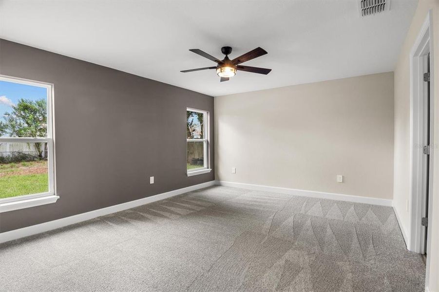 Spacious, unfurnished interior of a new home in , Eagle Lake (Image 19).