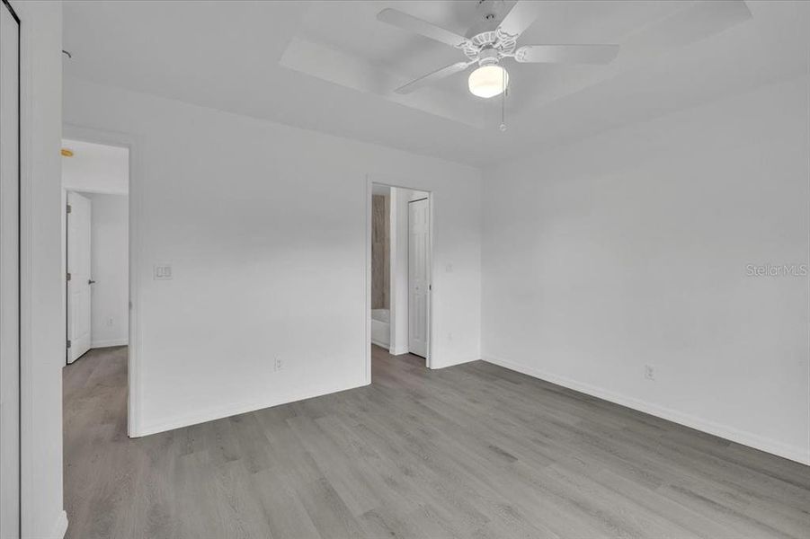 Spacious, unfurnished interior of a new home in , Punta Gorda (Image 14).