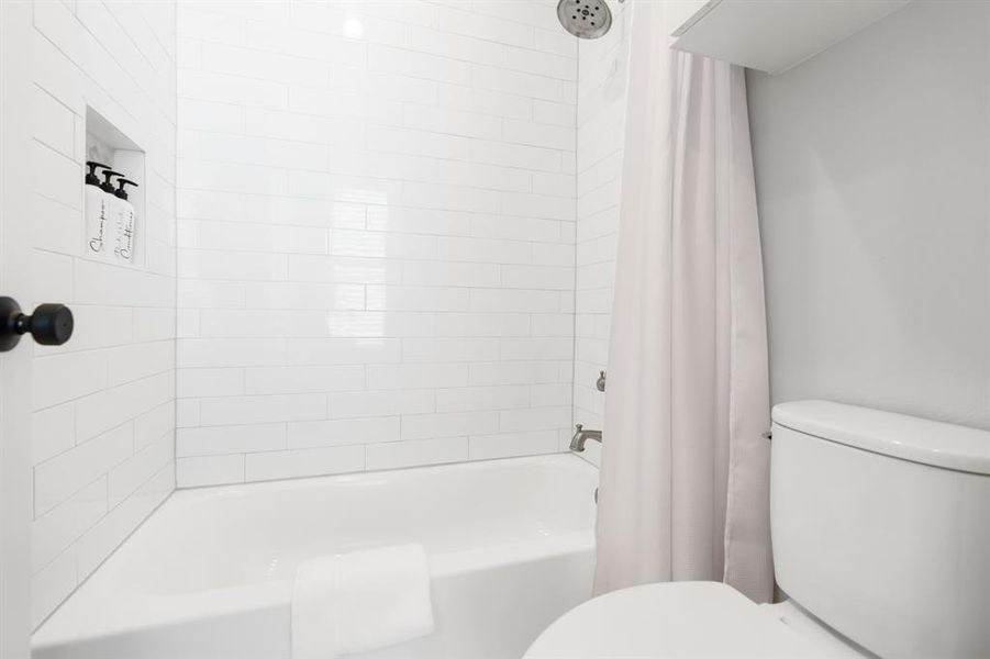 Image 28 of a home in .