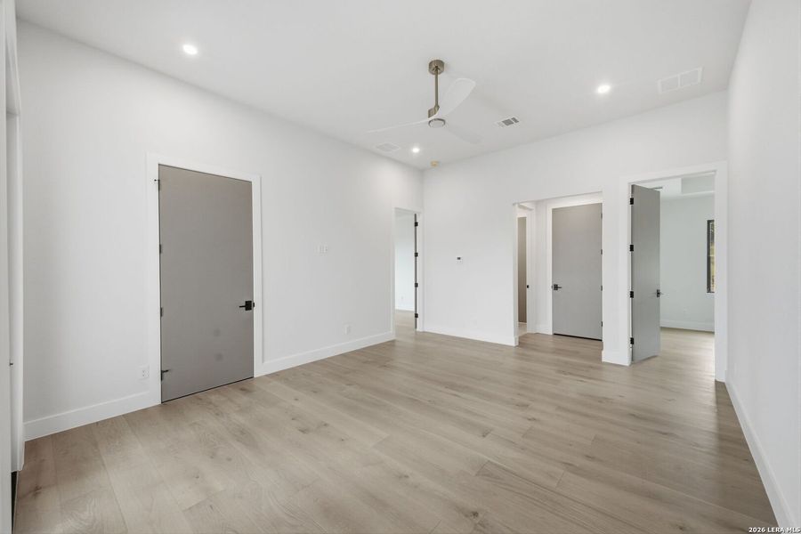 Spacious, unfurnished interior of a new home in , San Antonio (Image 46). Spacious, unfurnished interior of a new home in , San Antonio (Image 46).