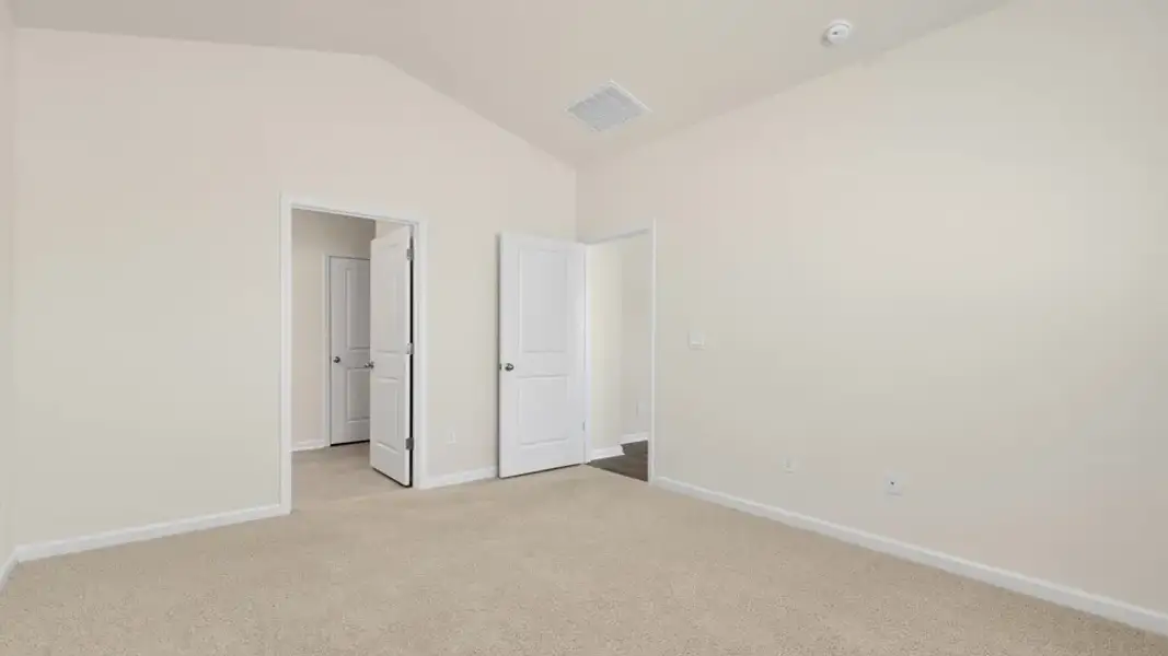 Spacious, unfurnished interior of a new home in Baker Farm, Youngsville (Image 30).