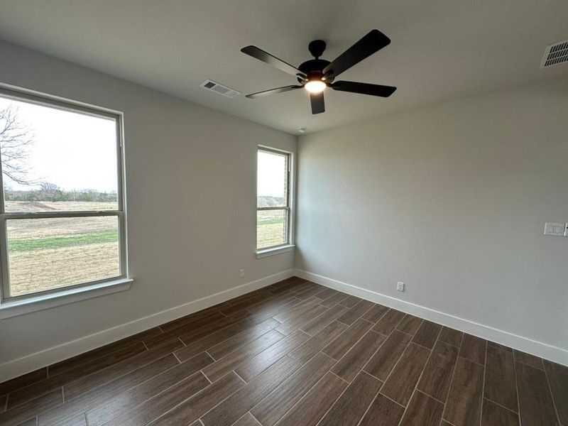 Spacious, unfurnished interior of a new home in Fannin Ranch, Leonard (Image 14).