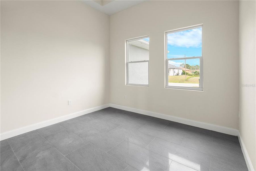 Spacious, unfurnished interior of a new home in , Lehigh Acres (Image 20).