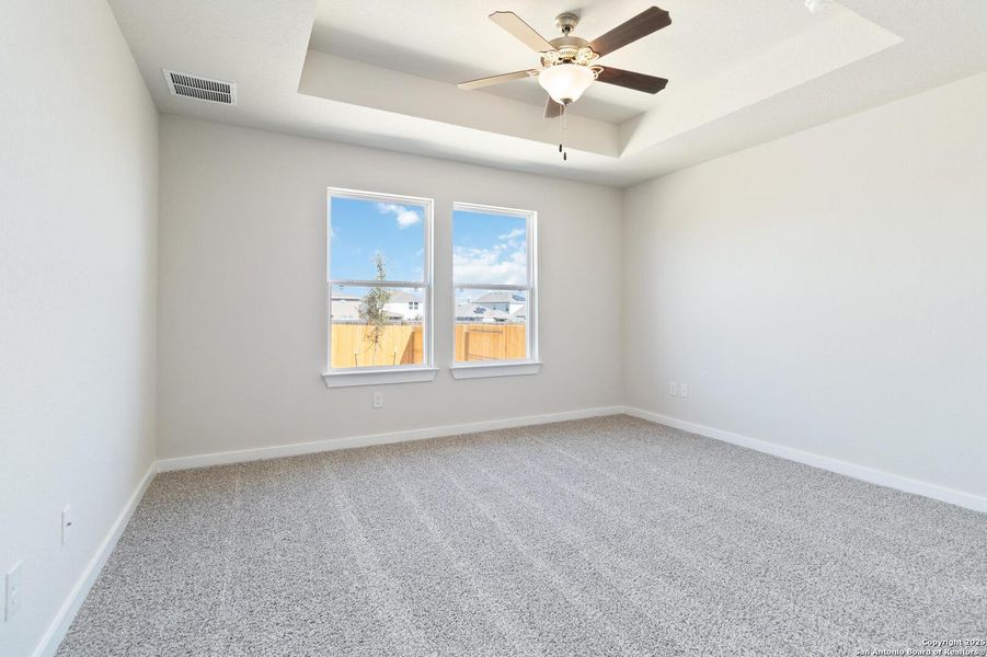 Spacious, unfurnished interior of a new home in Willow Point, San Antonio (Image 27). Spacious, unfurnished interior of a new home in Willow Point, San Antonio (Image 27).