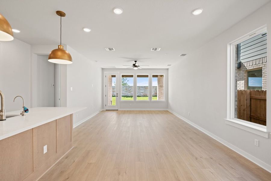 Spacious, unfurnished interior of a new home in Flora, Hutto (Image 20). Spacious, unfurnished interior of a new home in Flora, Hutto (Image 20).