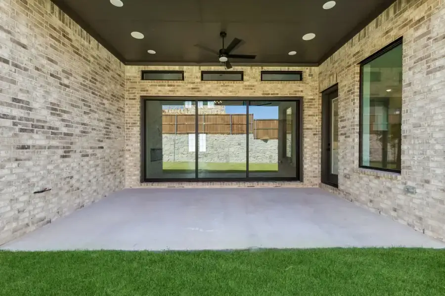 Representative exterior details of a home built from the Lakewood by Chesmar Homes in Rio Vista at Kelly Ranch, Aledo (Image 3). Representative exterior details of a home built from the Lakewood by Chesmar Homes in Rio Vista at Kelly Ranch, Aledo (Image 3).