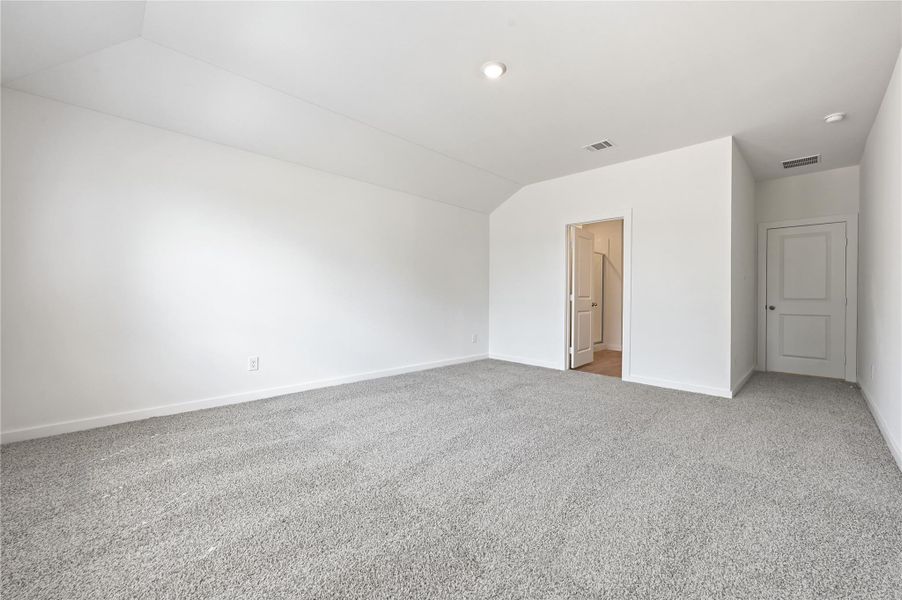 Spacious, unfurnished interior of a new home in Blue Heron Estates, Beasley (Image 34).