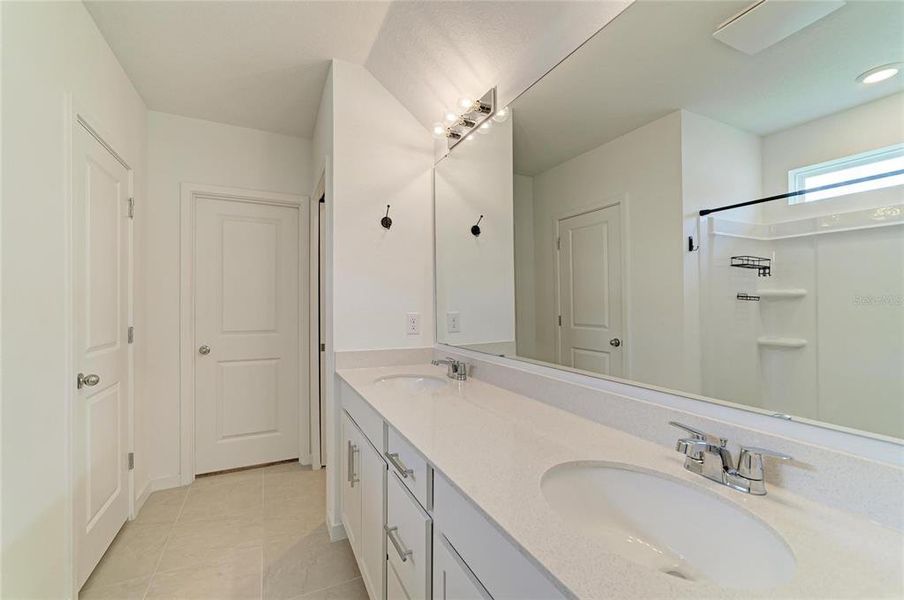 Furnished interior view inside a new home in Oakfield Lakes, Parrish (Image 12). Furnished interior view inside a new home in Oakfield Lakes, Parrish (Image 12).
