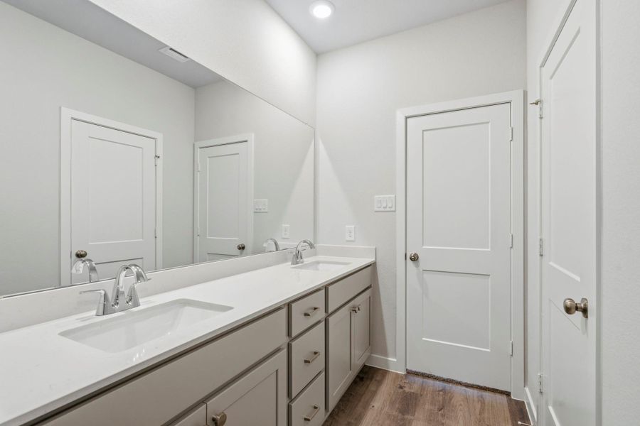 Furnished interior view inside a new home in Katy Reserve, Katy (Image 6).
