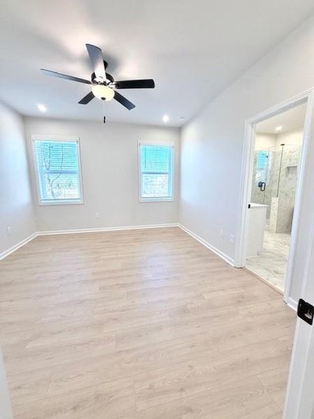 Spacious, unfurnished interior of a new home in Towne Village at Suwanee Dam, Sugar Hill (Image 21).