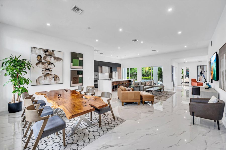 Furnished interior view inside a new home in , Oakland Park (Image 32).