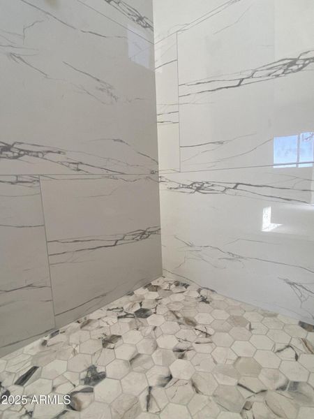 CE7964BD-B18C-4F5B-A543-CEBBFF98D36C