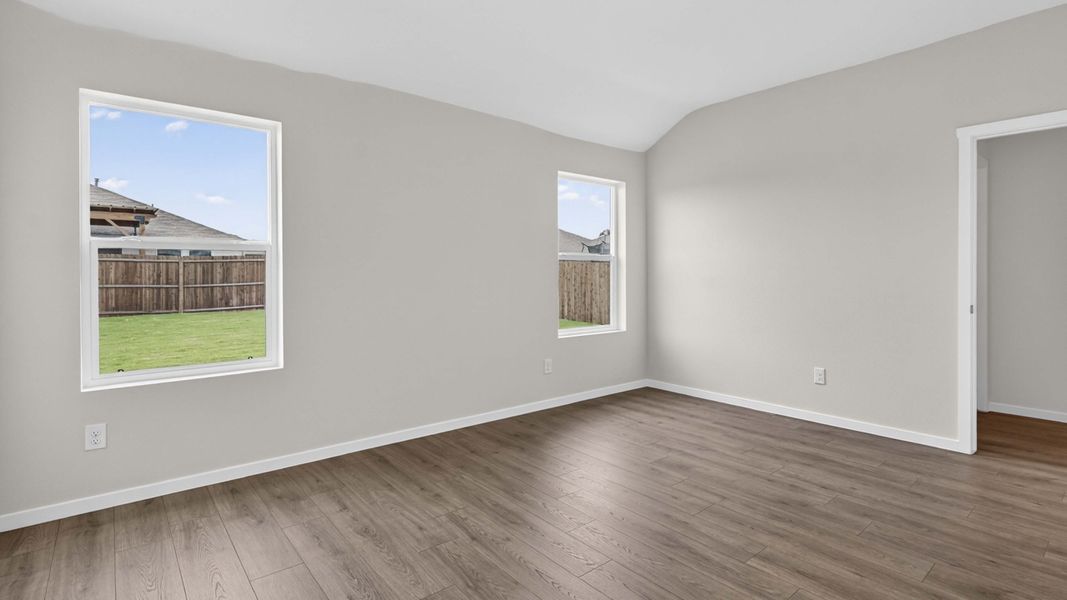 Representative unfurnished interior of a home built from the Alice by D.R. Horton in Waverly Estates, Josephine (Image 9).