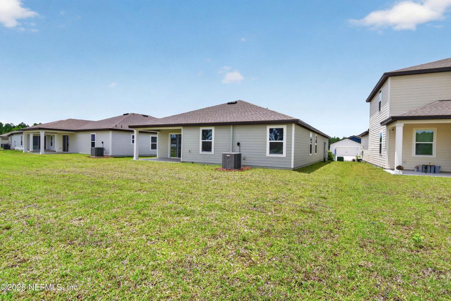 Exterior details and patio area of a home in , Jacksonville (Image 3).
