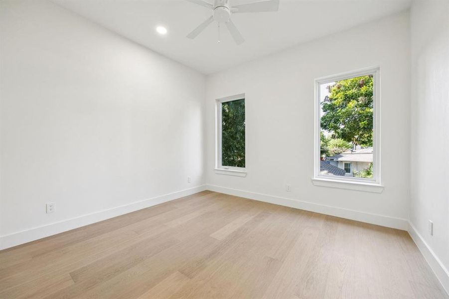 Spacious, unfurnished interior of a new home in , Dallas (Image 23).