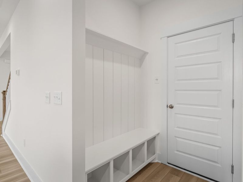 Spacious, unfurnished interior of a new home in Benders Cove, Mount Juliet (Image 34).