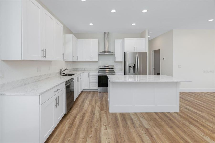 Furnished interior view inside a new home in , Deland (Image 9).
