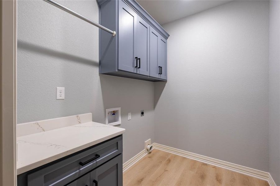 Furnished interior view inside a new home in , Lindale (Image 9).