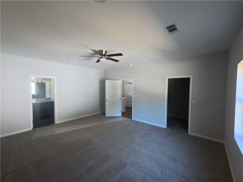 Spacious, unfurnished interior of a new home in , Temple (Image 10).