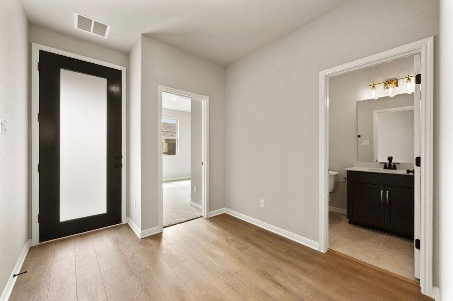 Spacious, unfurnished interior of a new home in Patterson Ranch, Georgetown (Image 36). Spacious, unfurnished interior of a new home in Patterson Ranch, Georgetown (Image 36).