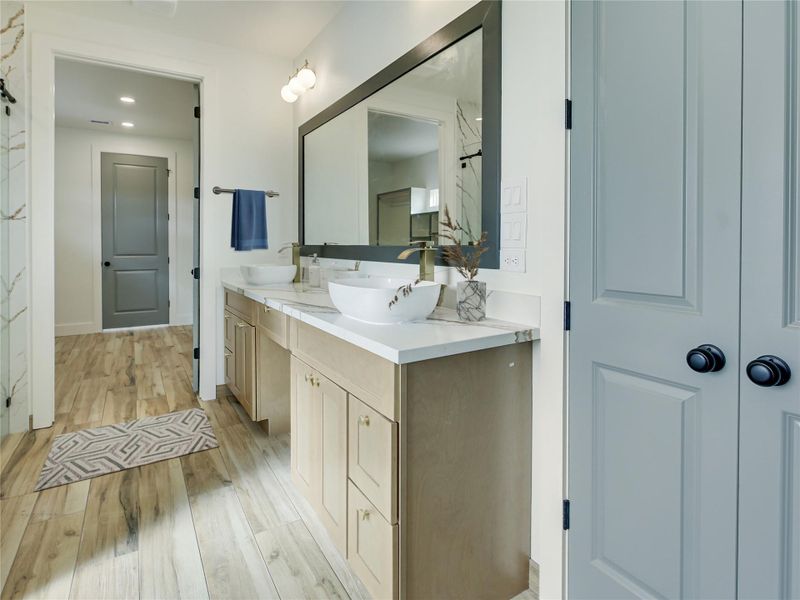 Furnished interior view inside a new home in , Angleton (Image 5).