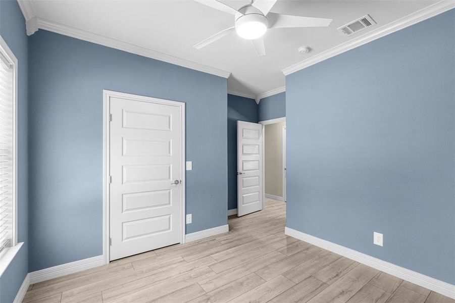 Spacious, unfurnished interior of a new home in , Corsicana (Image 22).