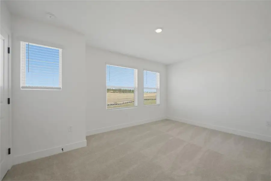 Spacious, unfurnished interior of a new home in , Winter Garden (Image 28). Spacious, unfurnished interior of a new home in , Winter Garden (Image 28).
