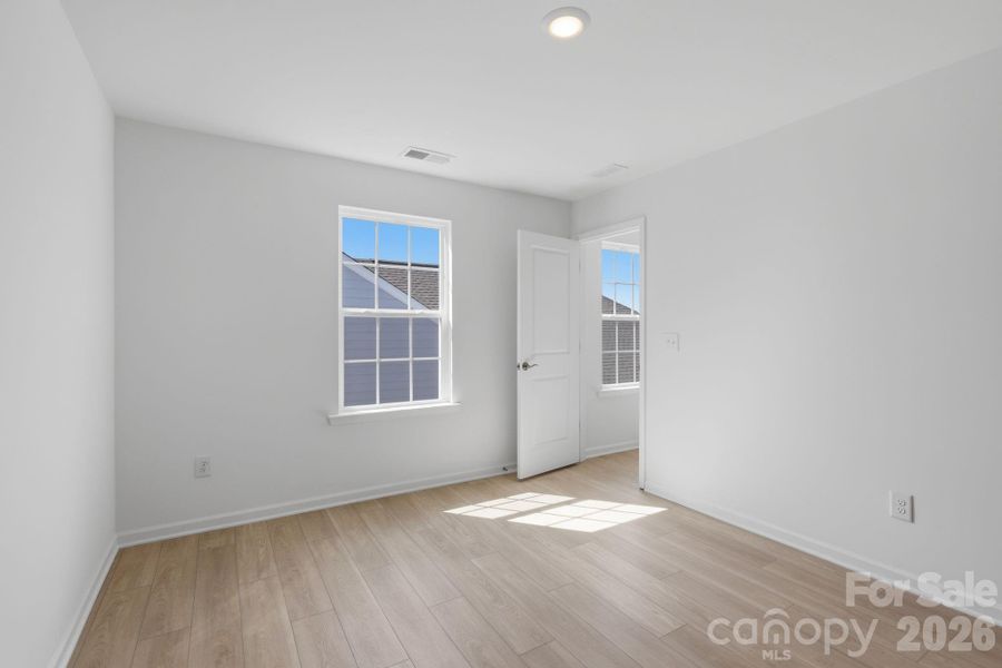 Spacious, unfurnished interior of a new home in Roselyn, Lancaster (Image 13).